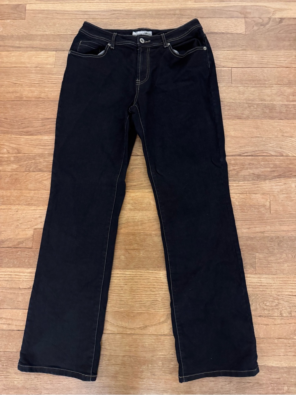 Chico's Women's Dark Wash Straight Leg Denim Jeans - Size 1 (US 8/10)
b89